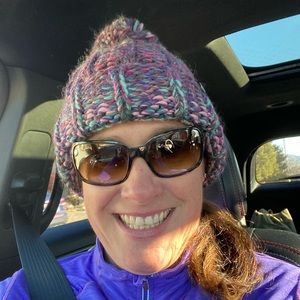 Meet your Posher, Cynthia